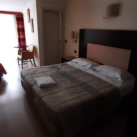 Hotel Dades Castelluccio dei Sauri Exteriér fotografie